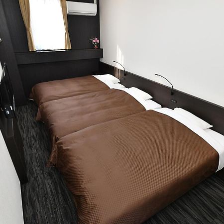 Business Hotel Bl Kuvana Kültér fotó